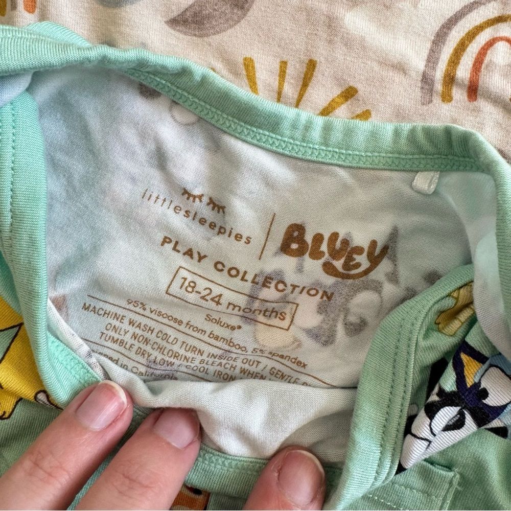 Lot of Little Sleepies Short Sleeve Onesies 18-24M - Picture 6 of 7